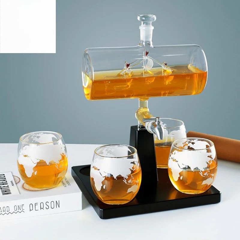 Whiskykaraf met antieke vorm D - Decanter Globe Set recensie en prijs